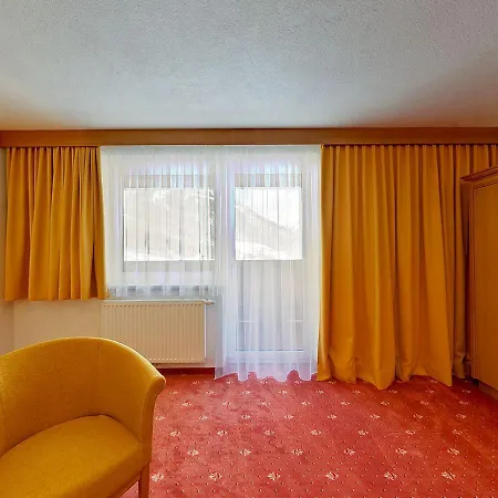 Bruno - In - Out Hotel Sölden