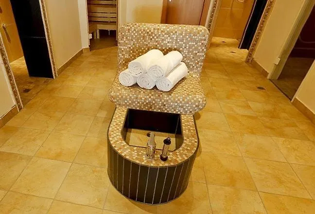 Bruno - In - Out 3* Solden