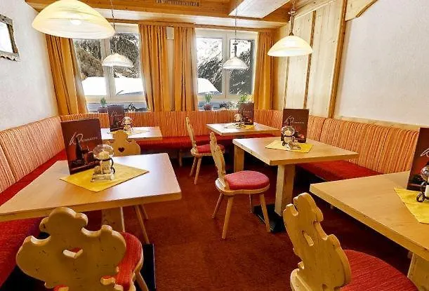 Hotel Bruno - In - Out