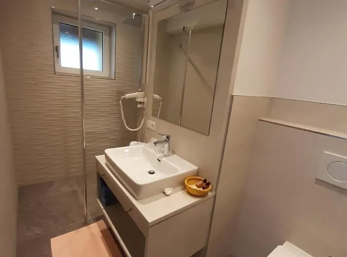 Bruno - In - Out Hotel