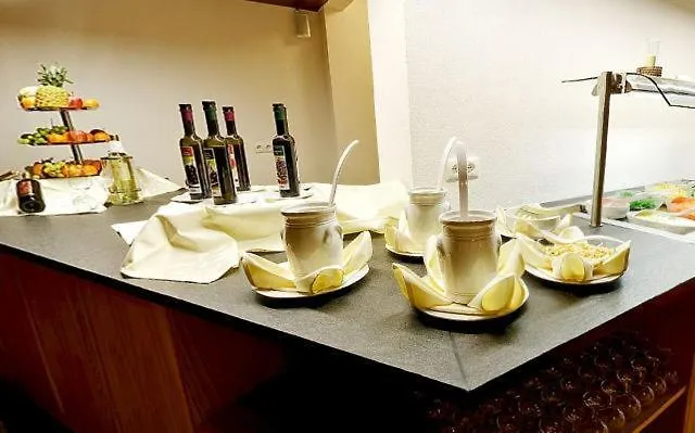 Hotel Bruno - In - Out Solden