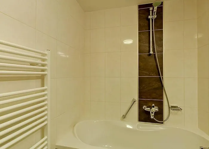 Bruno - In - Out 3* Sölden